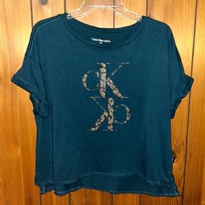 💜Calvin Klein shirt